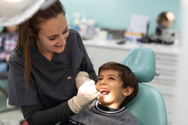 Best Emergency Tooth Extraction in Lindenhurst, IL